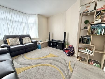 Windmill Road, Coventry - - Photo 5