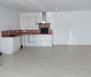 Location Maison 3 pièces 80m² FRONTENAY ROHAN ROHAN 79270 - Photo 1