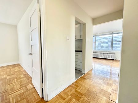 For Lease - 1545 Bathurst Street Unit# 511, Toronto, Ontario - Photo 2