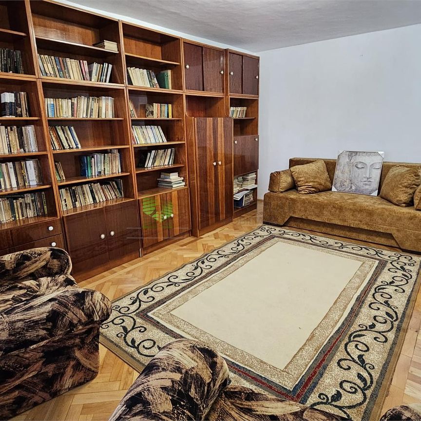 Apartament 2 camere mobila-utilat zona Judetean,400 Euro - Fotografie 1