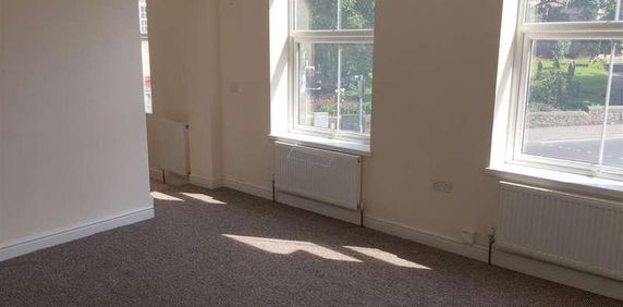 Market Place, Hornsea, HU18 - Photo 2