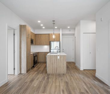 Brand New 2 Bedroom in Sterling at Bell Centre B2-B8 – First 2 Mont... - Photo 4