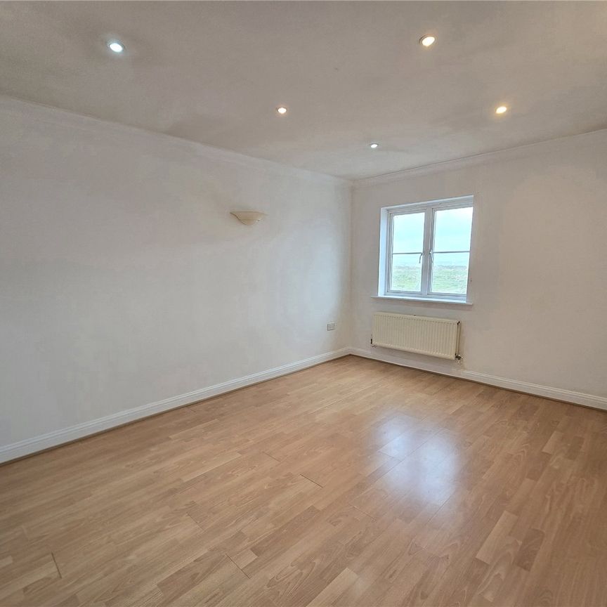 2 bedroom property to rent Martinique Way, Sovereign Harbour South, Eastbourne, East Sussex, BN23 - Photo 1