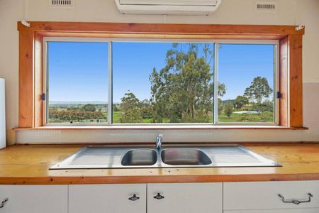 4434m2 Home with Large Shed - Photo 5