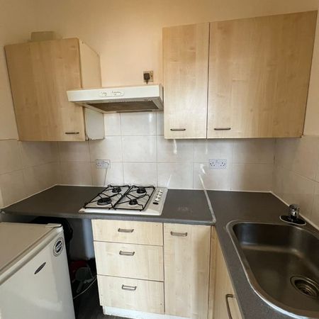 Studio Flat, Heron Mews, IG1 - Photo 4