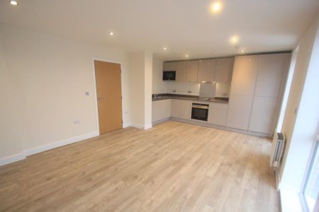2 bedroom apartment to rent - Photo 3