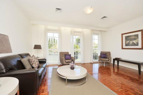 4/71 Robinson Road, Hawthorn - Photo 1