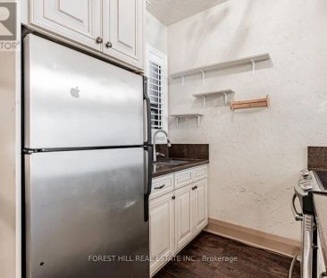 54 DE GRASSI STREET - Photo 2