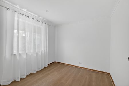 Open the door to coastal living - Photo 5