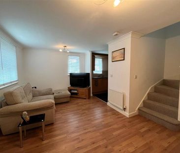 2 bedroom end of terrace house to rent - Photo 2