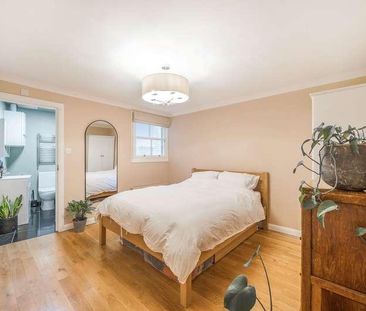 Deptford Broadway, London, SE8 - Photo 4