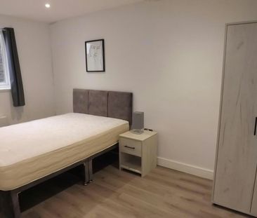 Flat to rent on - Photo 4