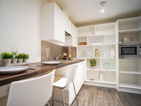 Studio to rent - Photo 1