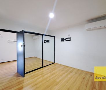 CHARMING RENOVATED 3 BEDROOM GEM! - Photo 6