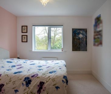 4 bedroom detached house to rent - Photo 5