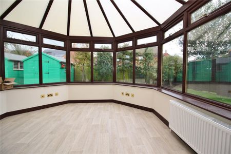 3 bedroom bungalow to rent - Photo 3