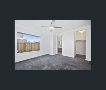 Spacious Coastal Living Designed for Comfort and Ease - Photo 2