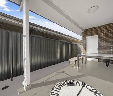 Updated modern home opposite Doohan Oval - Photo 5