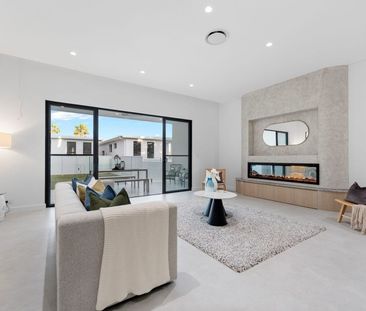 Brand New 5 Bedroom Duplex - Photo 3