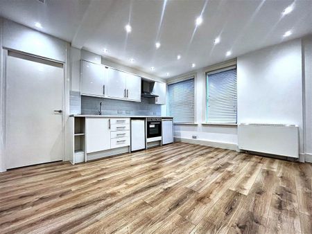 Marine Parade, WORTHING - Photo 5