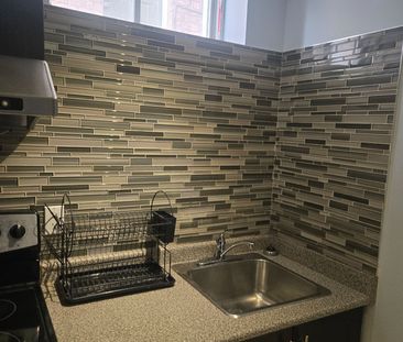 For Lease - 35 Campwood Crescent, Brampton, Ontario - Photo 5