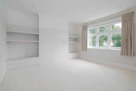 4 bedroom semi-detached house to rent - Photo 3