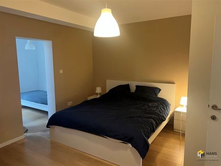 Instapklaar appartement (65 m²) met 2 slaapkamers en zuid-west-georiënteerd terras (3 m²) in Merksem. - Foto 3