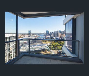 Stunning Two Bedroom Apartment in Darling One - Level 26 - Photo 3