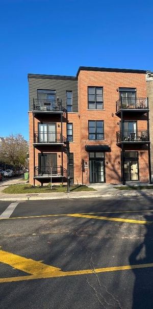 3 1/2 rue Ontario Montréal - Photo 1