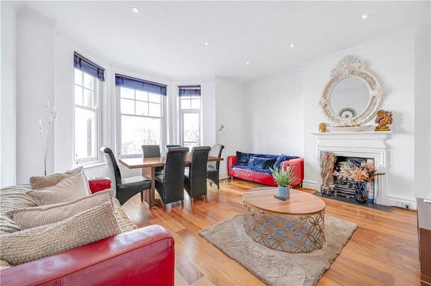 3 bedroom flat to rent - Photo 1