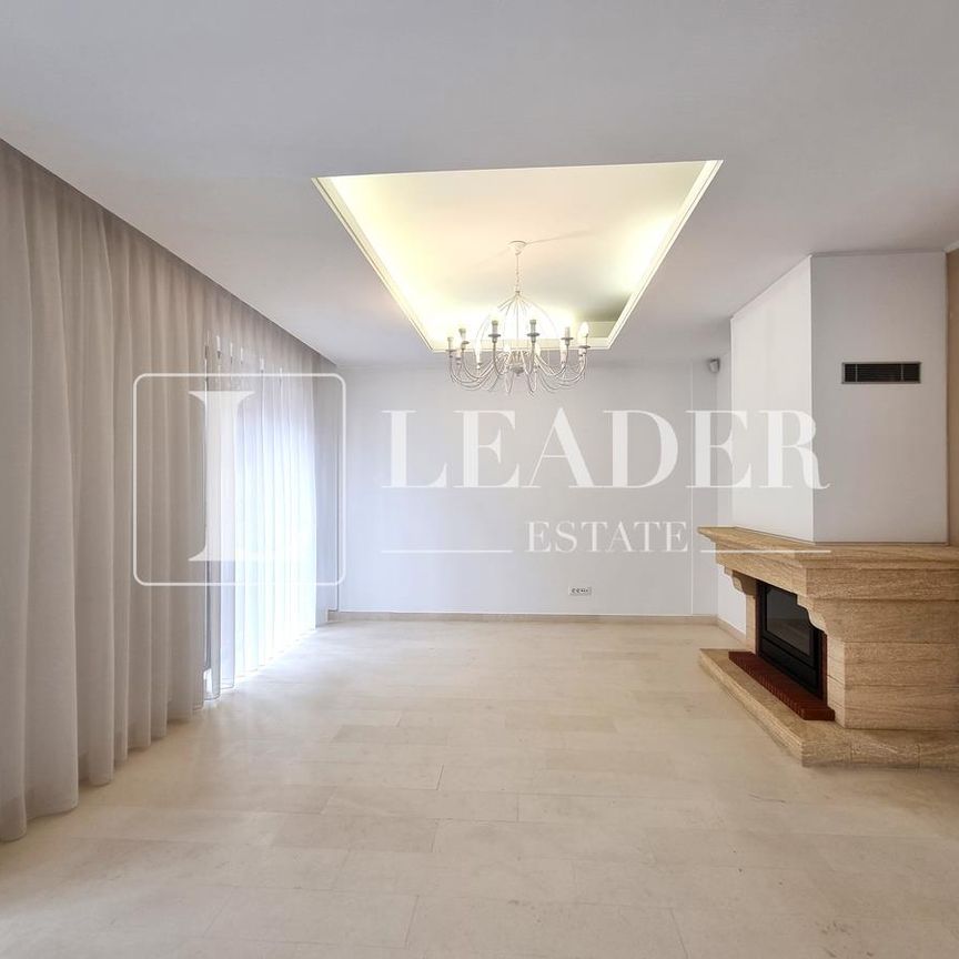 7 camere I Erou Iancu Nicolae I Ansamblu rezidential - Fotografie 1