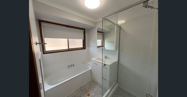 Make this your new home in Oxenford - Photo 1