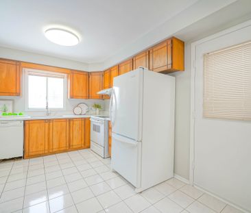 For Lease - 36 Oakhaven Drive, Toronto, Ontario - Photo 6