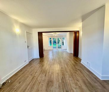 5 bedroom semi-detached house to rent - Photo 4