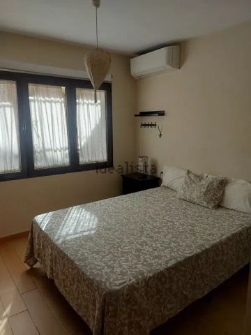 Alquiler de chalet adosado en Calle Alcalá Galiano s/n - Photo 5