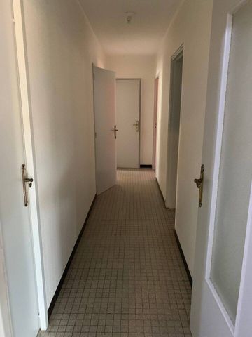 Location appartement 4 pièces 89.84 m² à Valence (26000) - Photo 4