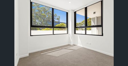 Near New 2 Bedroom Apartment in a Fantastic Location - Photo 2