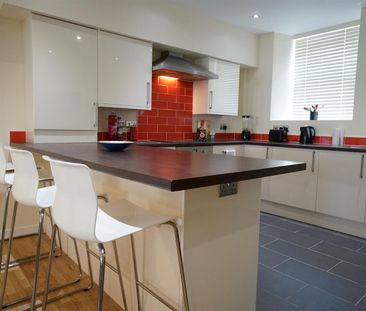 Flat 1 Seion Chapel Ambrose Street - Photo 2