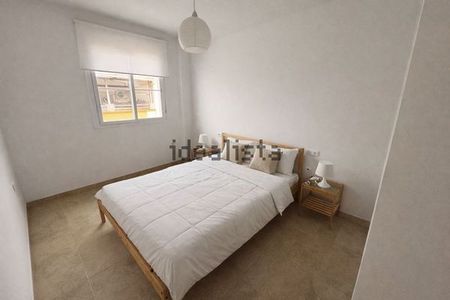 Alquiler de piso en Calle Tejares - Photo 3