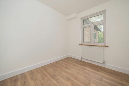 Southdown Avenue, Hanwell, W7 - Photo 2