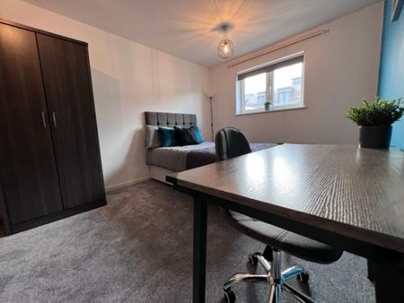 2 Bed Student Accommodation - Photo 5