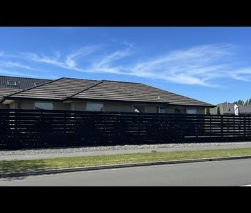 Short Term 3 Bedroom, 2 Bathroom Home - Photo 1