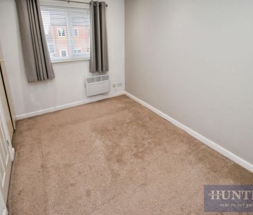 2 bedroom House To Let Total Size: 625 SQ FT - Photo 2