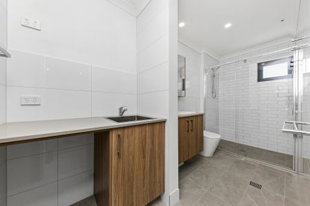 9/2 Howard Court, Clayton - Photo 4