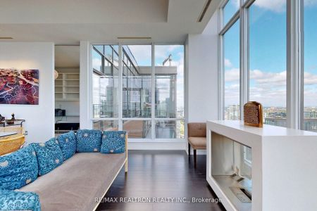 For Lease - 11 Brunel Court Unit# PH2, Toronto, Ontario - Photo 2