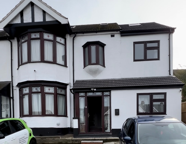 EN-SUITE Rooms Available - 5 mins from station Room 8 - Photo 1