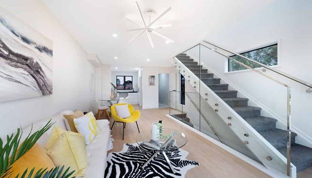 Home In New Lynn - Photo 1