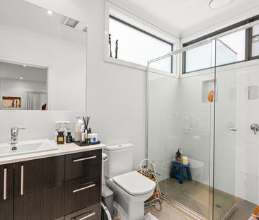 1/25 Frater Street, Kew East VIC 3102 - Townhouse For Rent | Domain - Photo 6