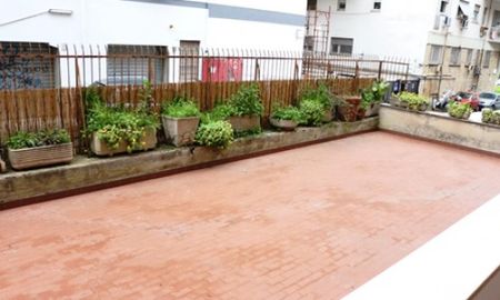 VIgna Clara-Flamina: Furnished 2 Bedroom, 2 bath, new kitchen, large private terrace. Air conditioning, parquet floors, near shops, services. # 1882 - Photo 3