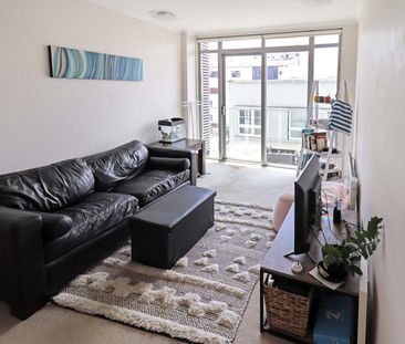 INNER CITY APARTMENT LIVING - Photo 4